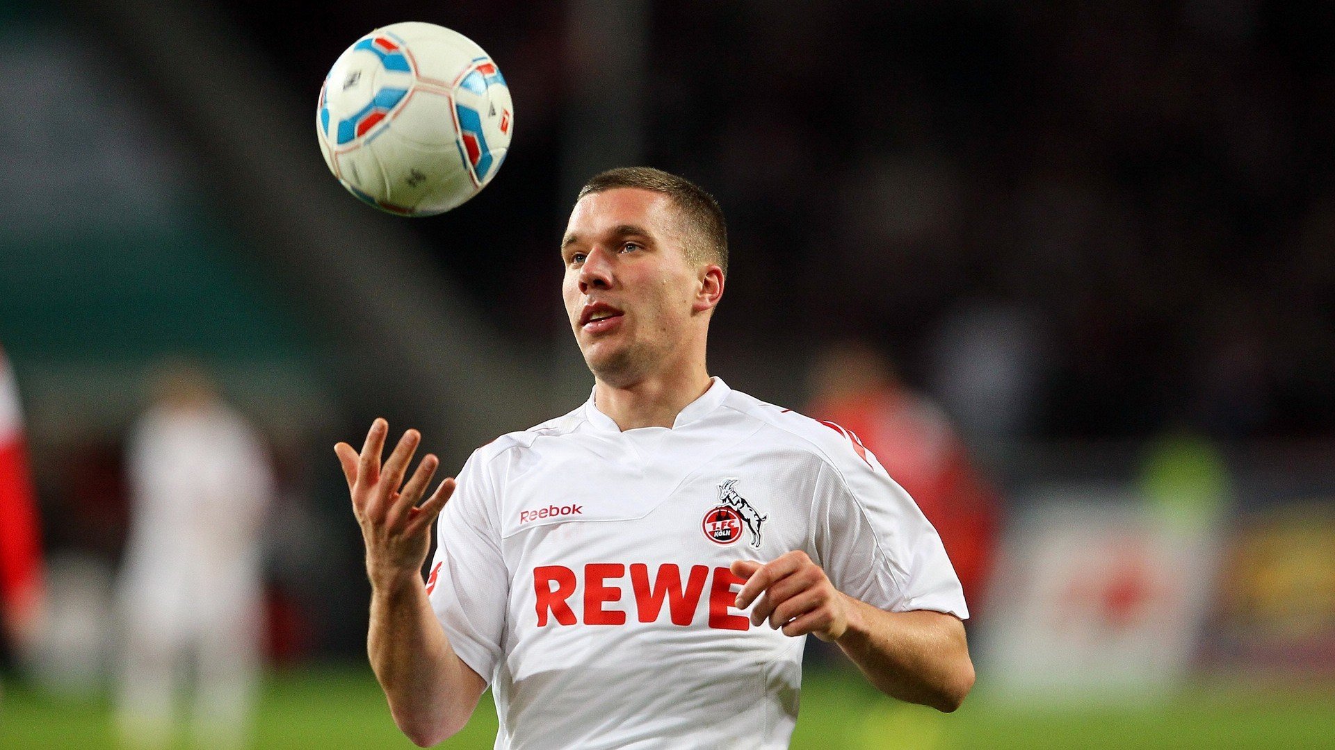 安哥拉绝杀喀麦隆，德布劳内在焦点战中证明自己的时代价值