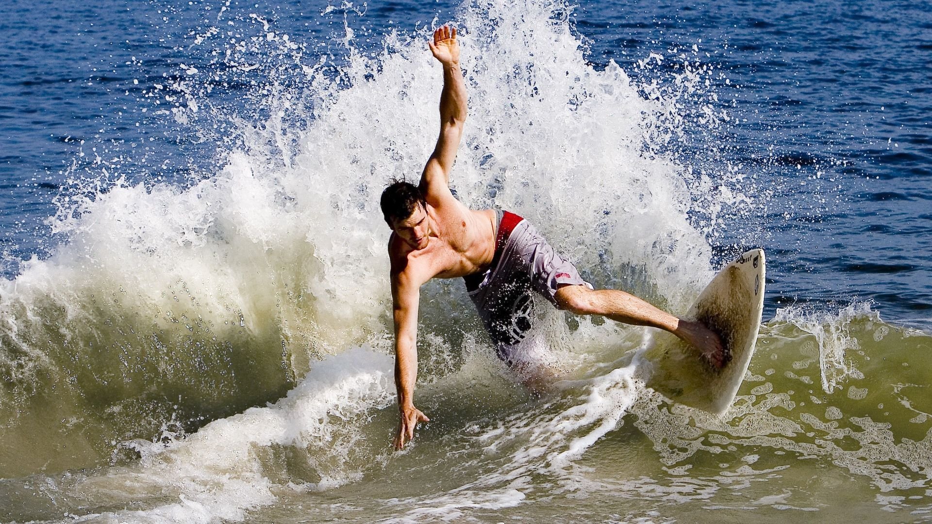 双线奏凯，中国队完胜印尼展团队之力，辛杜破纪录显羽坛新峰